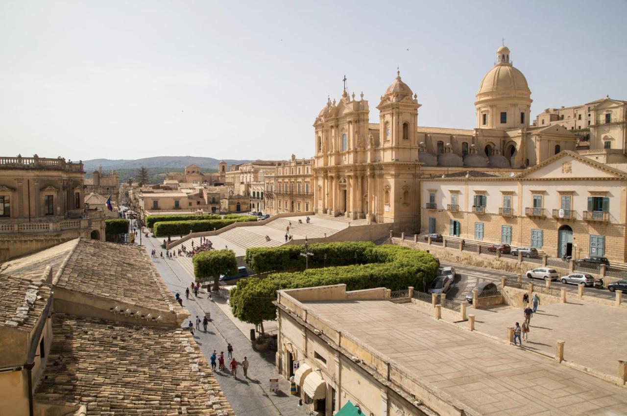 Quattroquarti Stradivari Home Noto Exterior photo